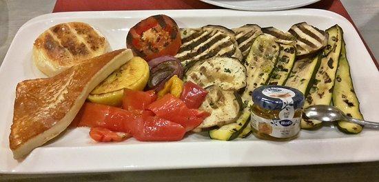 Ristorante dell'Affitacamere La Cantinota