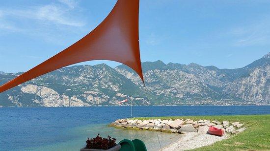 Beach Bar Paragliding Malcesine
