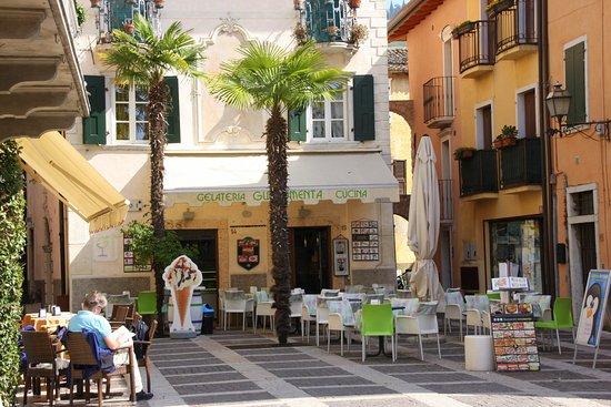 Gelateria Gustomenta