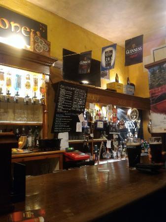 irish pub The Fiddler of Dooney