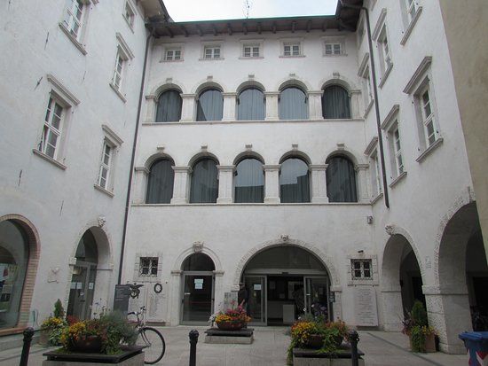 Il Palazzo di Piazza o Municipio d'Arco